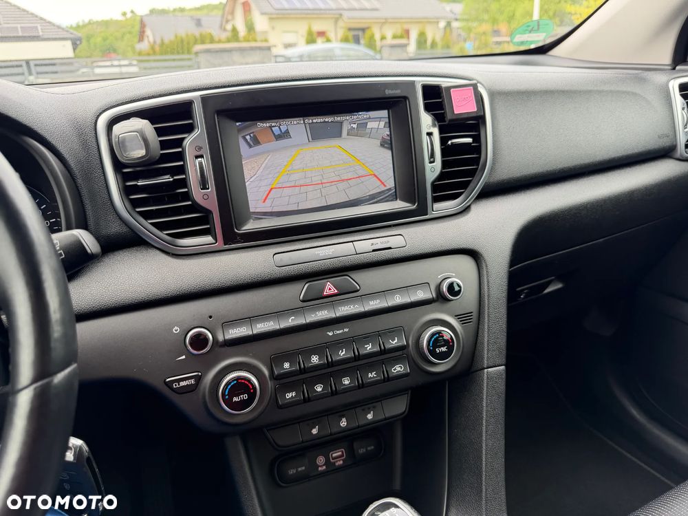 Kia Sportage 1.7 CRDI 2WD Dream-Team Edition - 12
