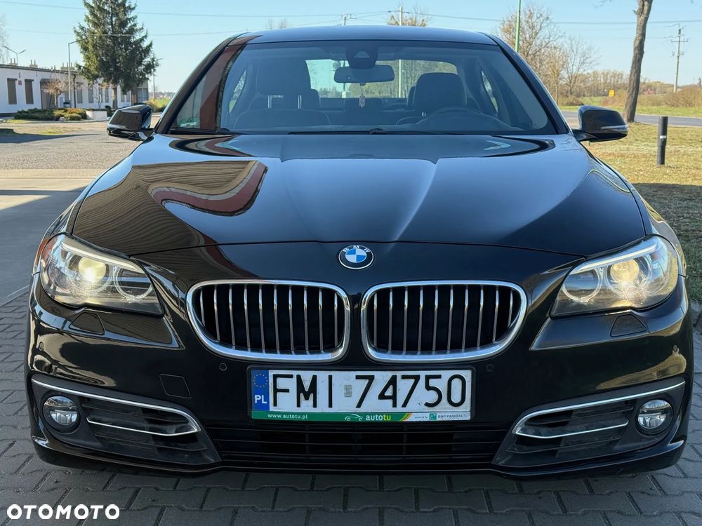 BMW Seria 5 520d Luxury Line - 2