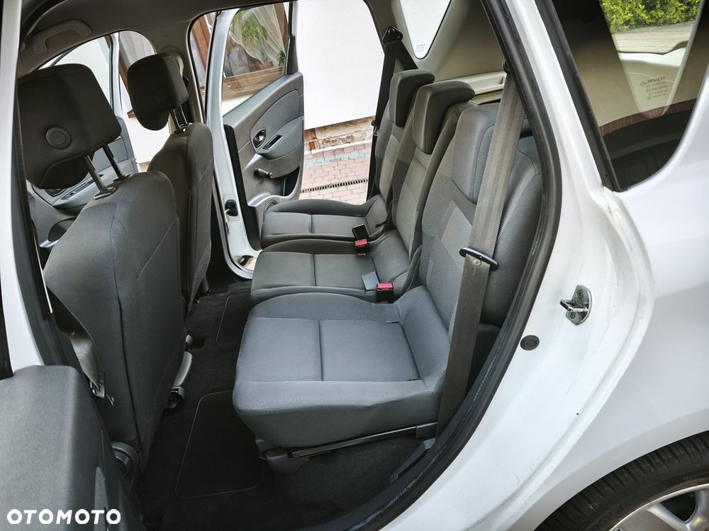 Renault Scenic 1.6 16V 110 TomTom Edition - 26