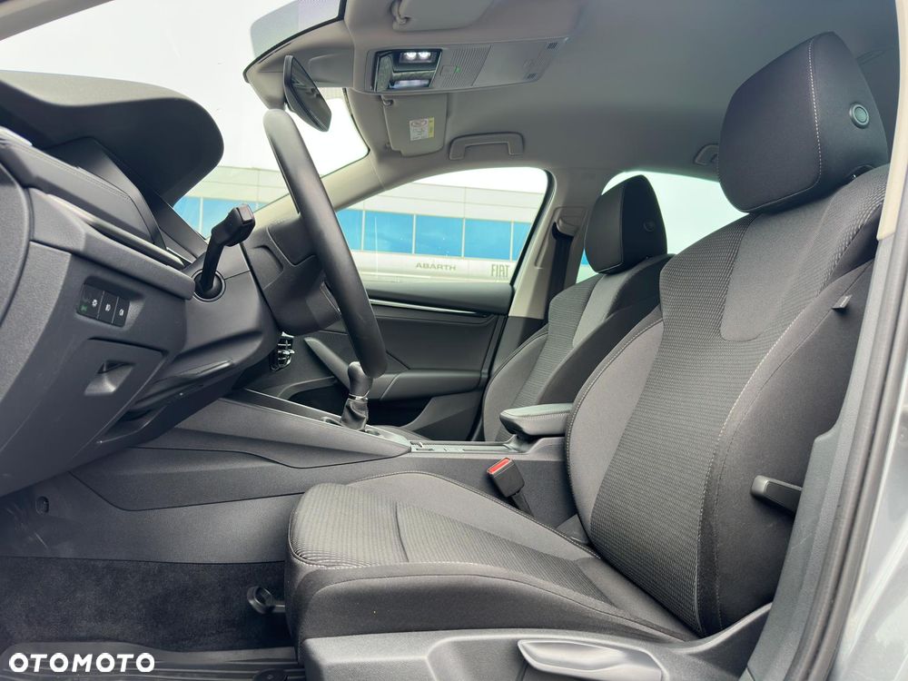 Skoda Octavia 1.5 TSI ACT Ambition - 9