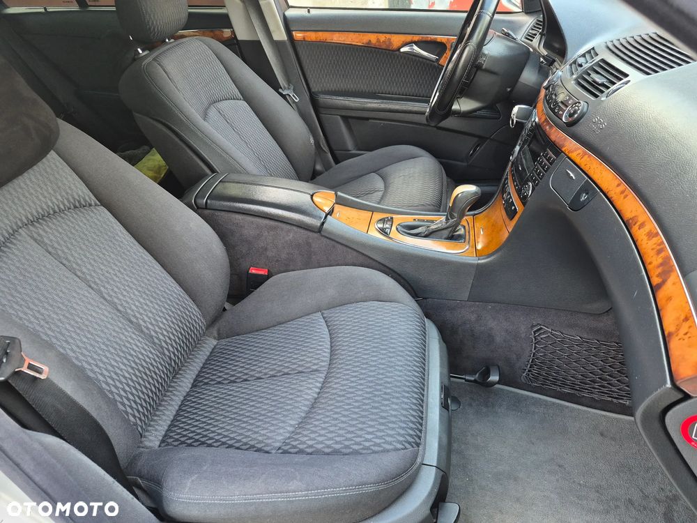 Mercedes-Benz Klasa E 320 Avantgarde - 9