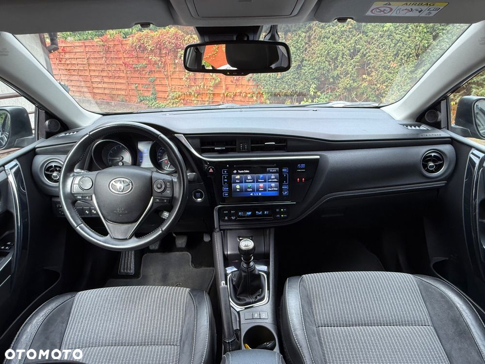 Toyota Auris 1.2 Turbo Executive - 13