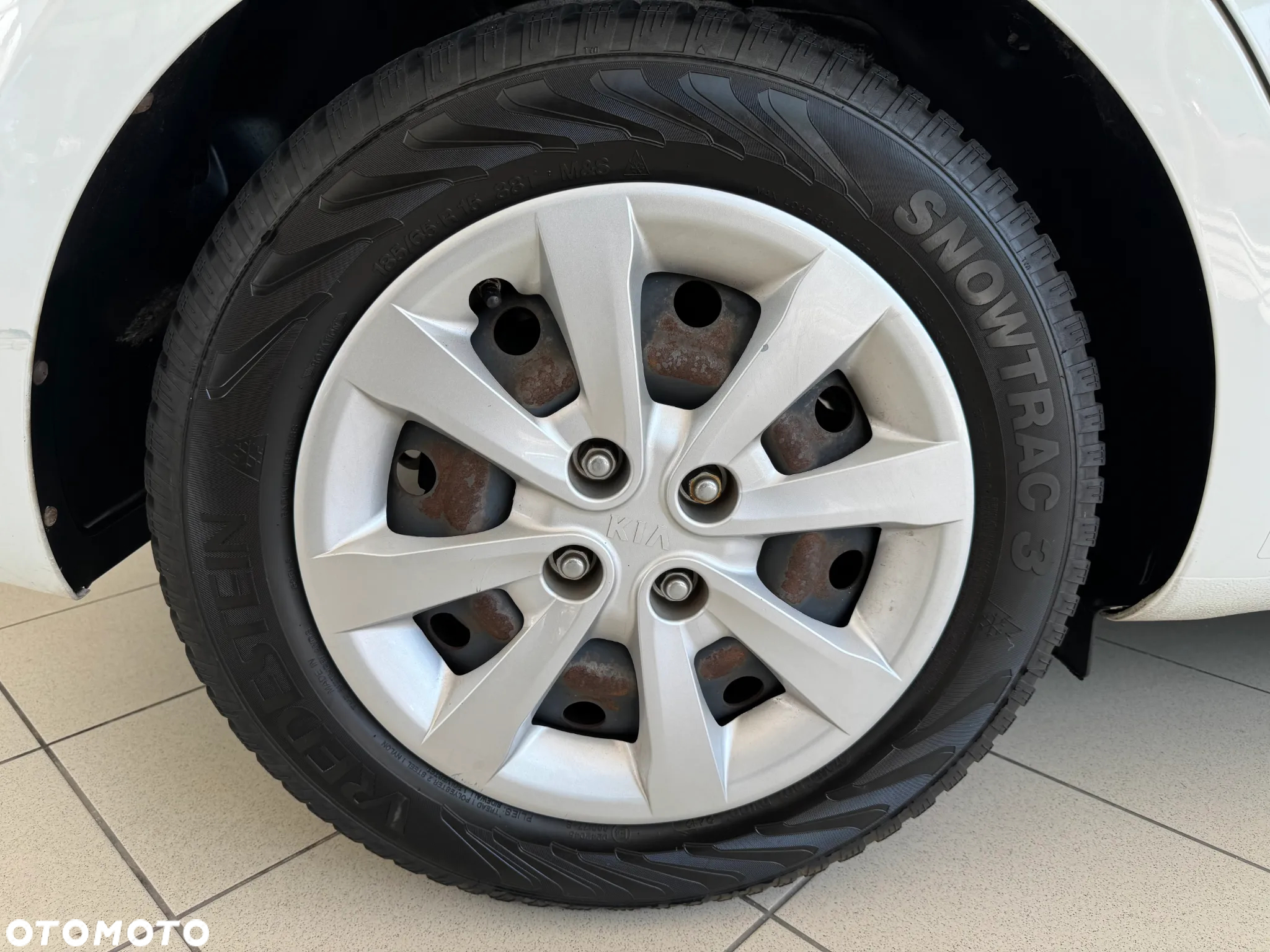Kia Rio 1.2 Attract - 27
