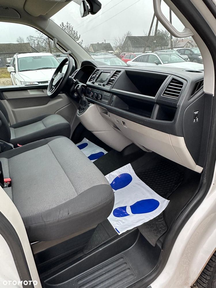 Volkswagen Transporter - 24