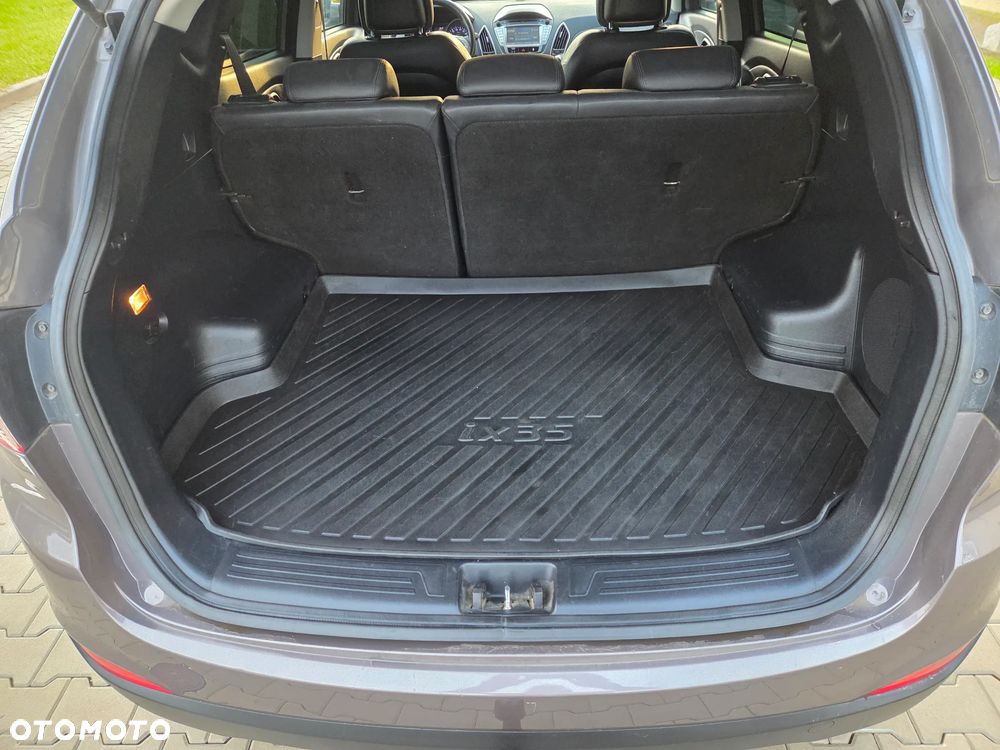 Hyundai Tucson ver-2-0-crdi-comfort-2wd - 15