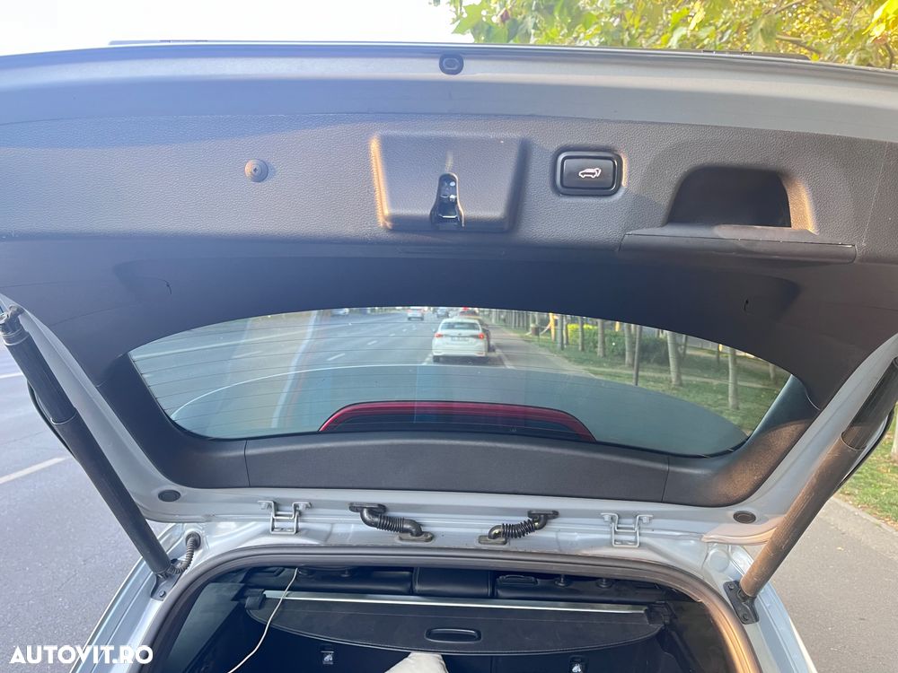 Kia Ceed - 13