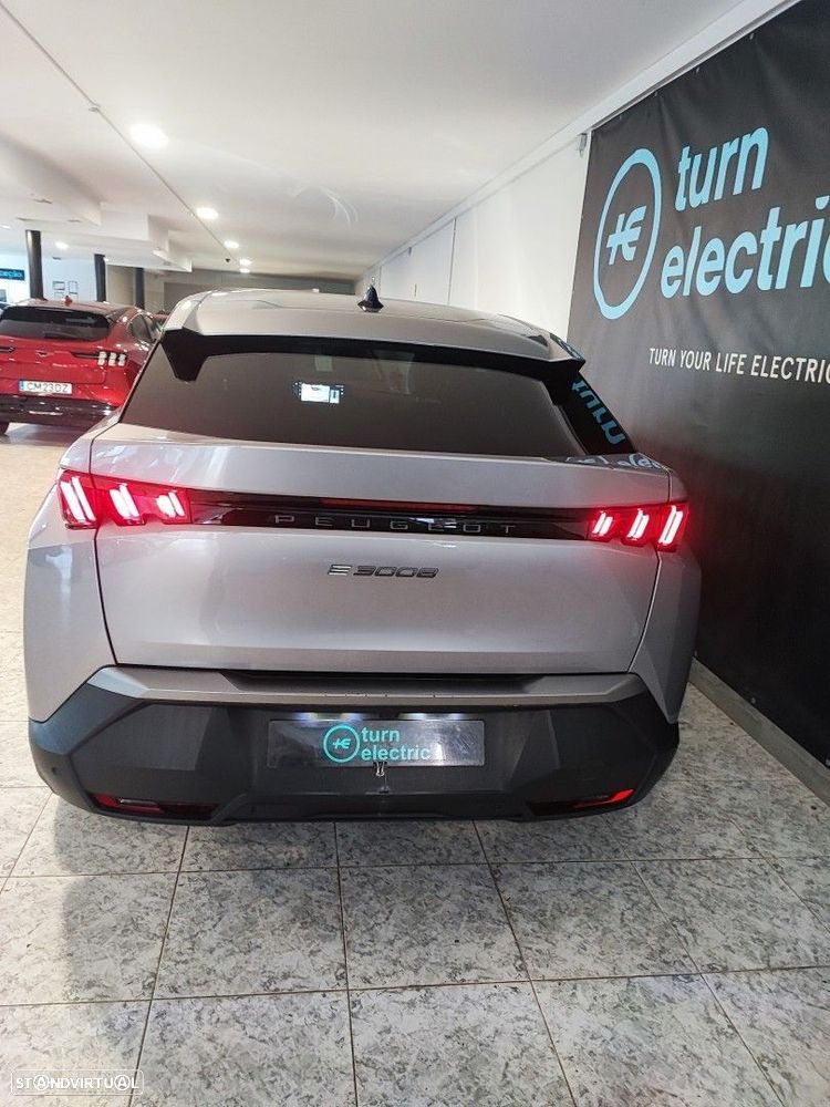 Peugeot E-3008 73 kWh Allure - 6