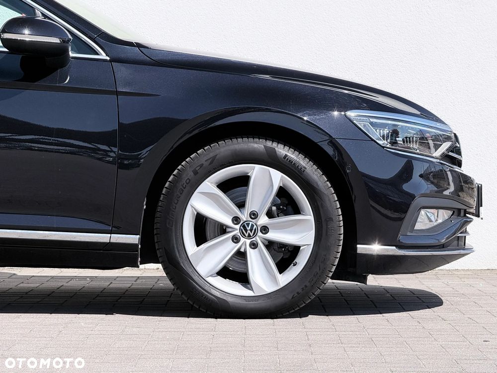 Volkswagen Passat Variant 2.0 TDI EVO Elegance DSG - 5