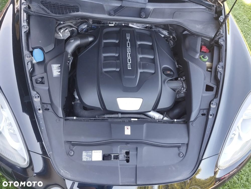 Porsche Cayenne Diesel Tiptronic S - 16