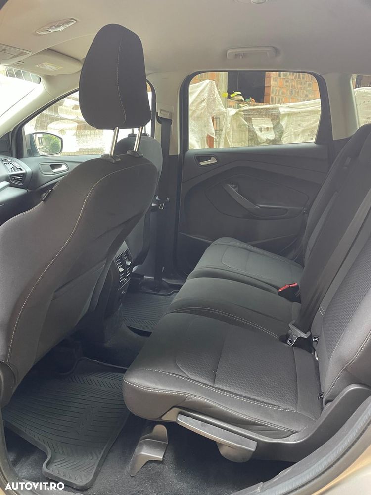 Ford Kuga - 6
