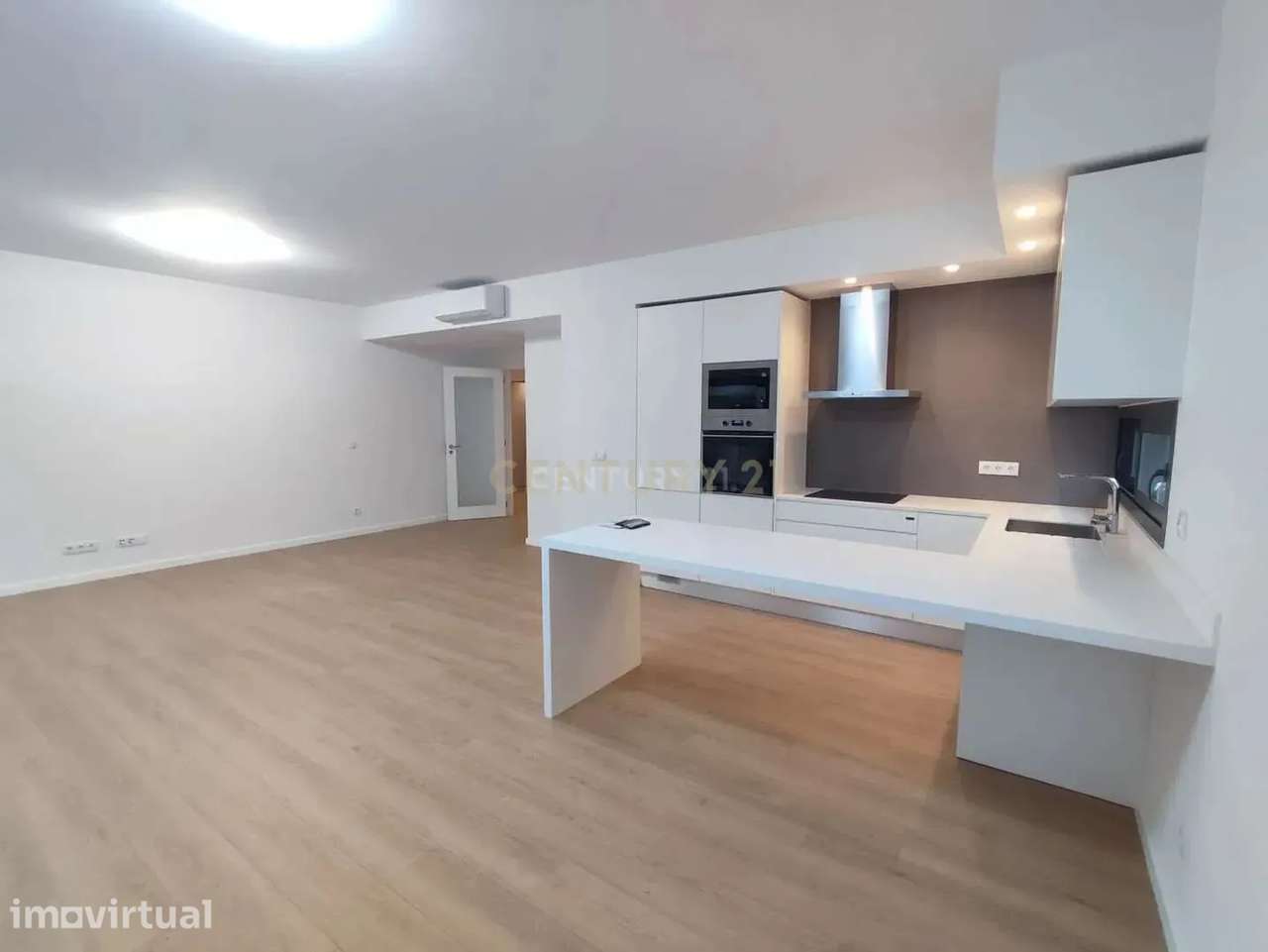 Apartamento T3 para arrendar em condomínio privado na Quinta da Trinda - Grande imagem: 2/21