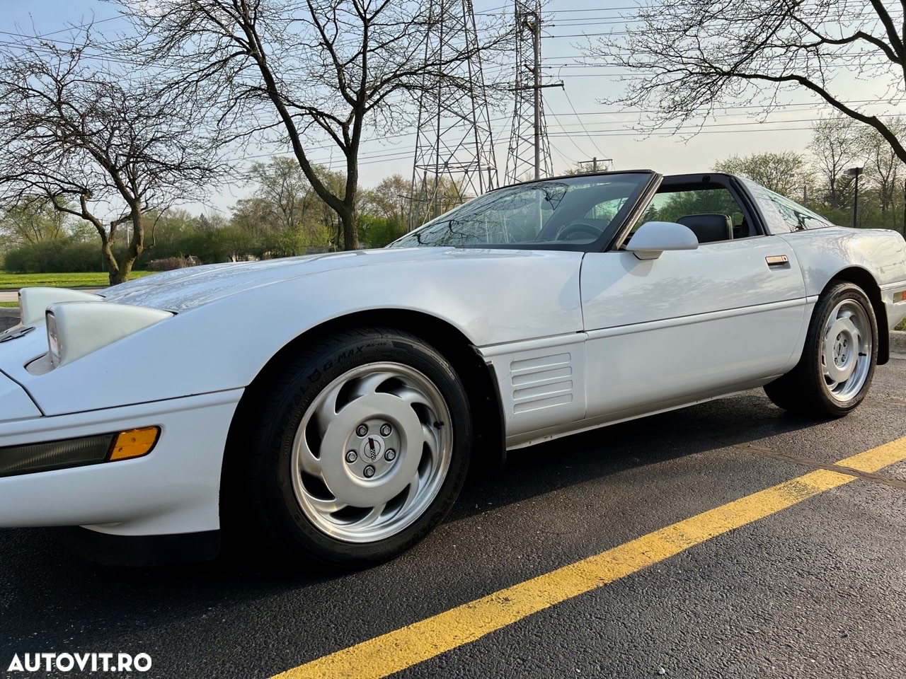 Chevrolet Corvette - 9