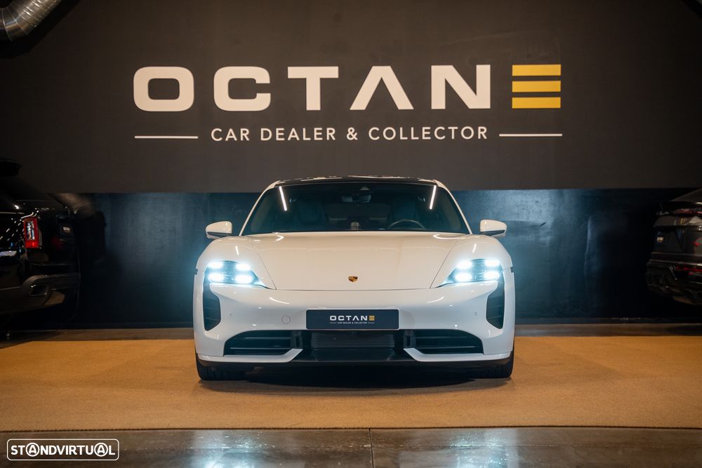 Porsche Taycan Turbo - 2