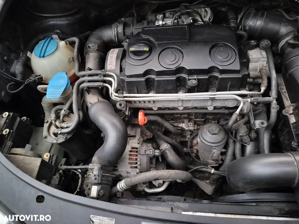 Volkswagen Touran - 8