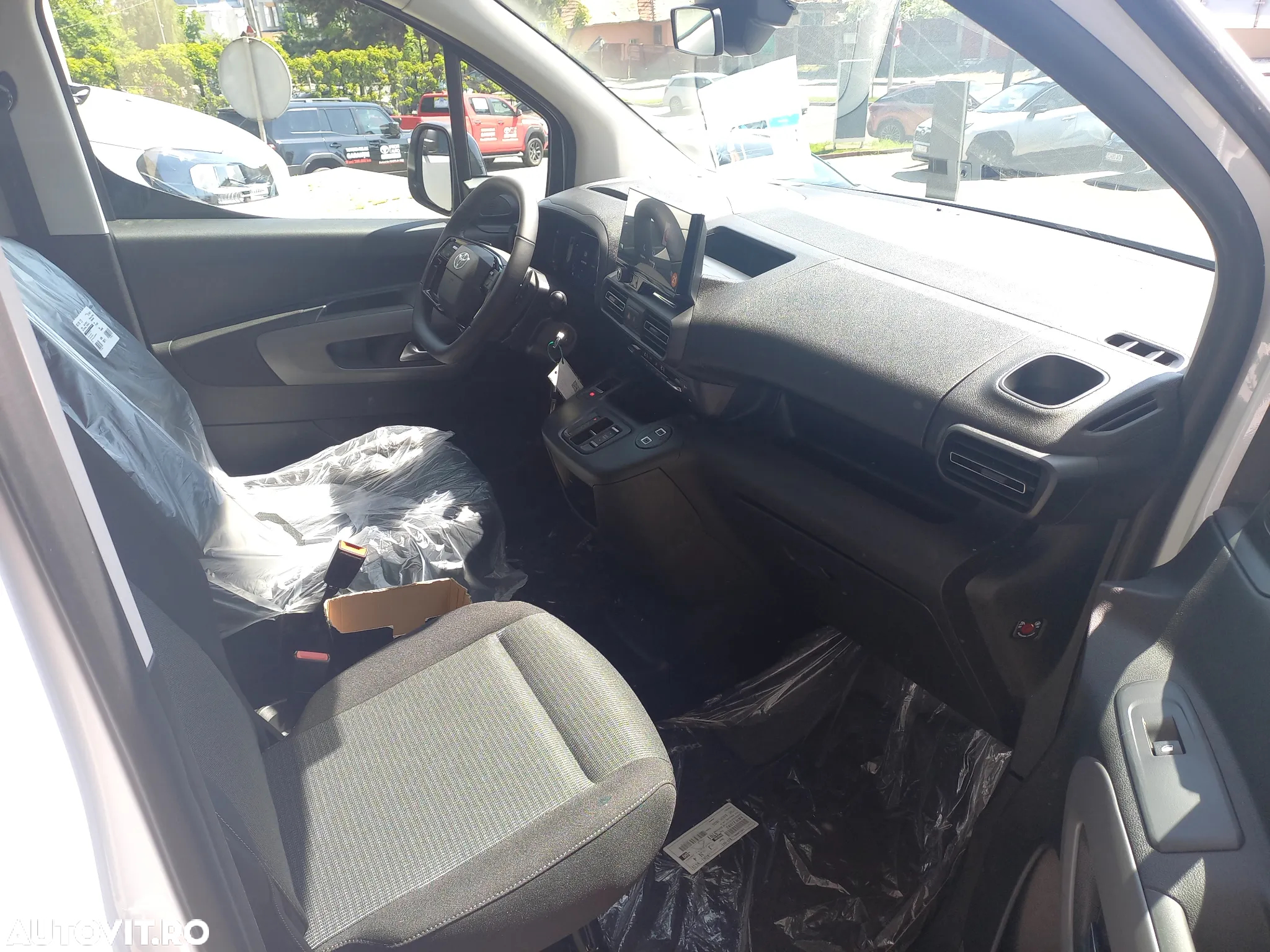 Toyota Proace City Verso 136 CP 50 kWh L2 6+1 Family - 10