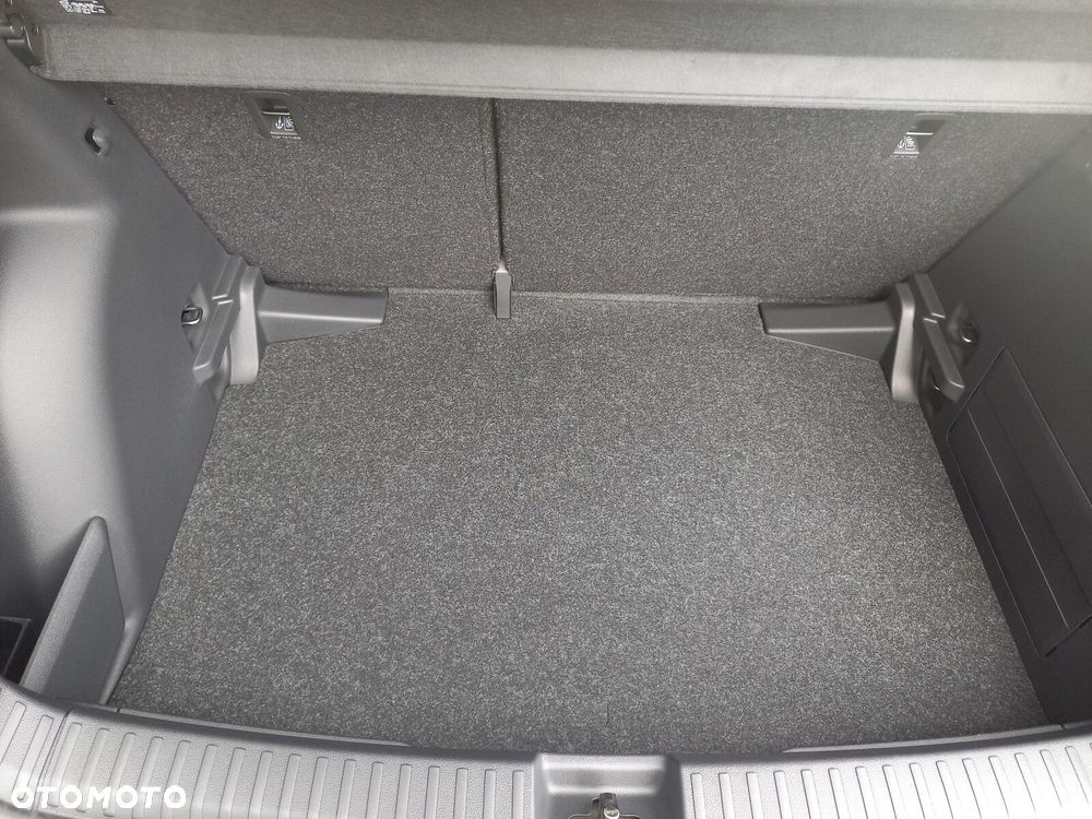 Skoda Fabia 1.0 TSI Monte Carlo DSG - 23