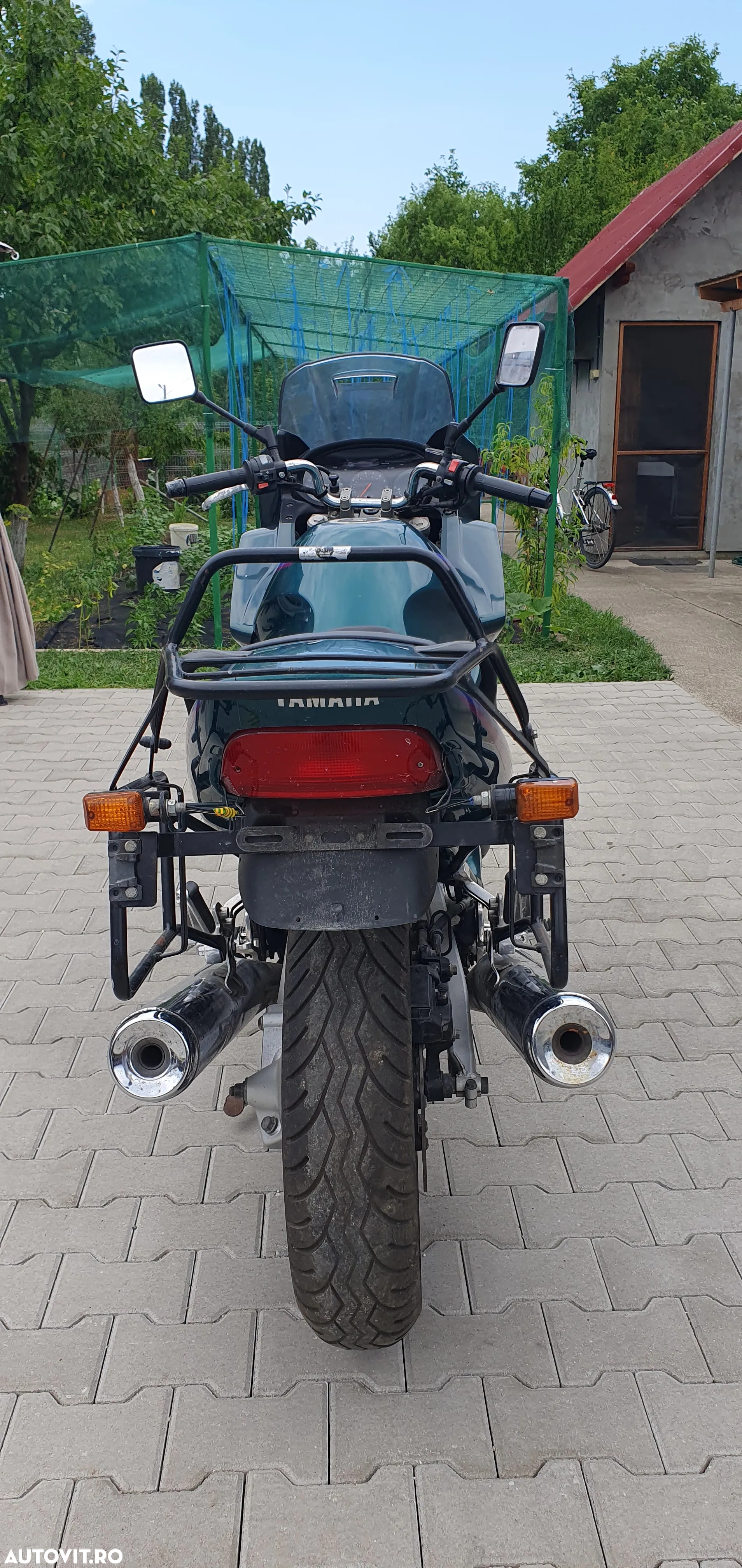 Yamaha XJ 900R Seca - 3