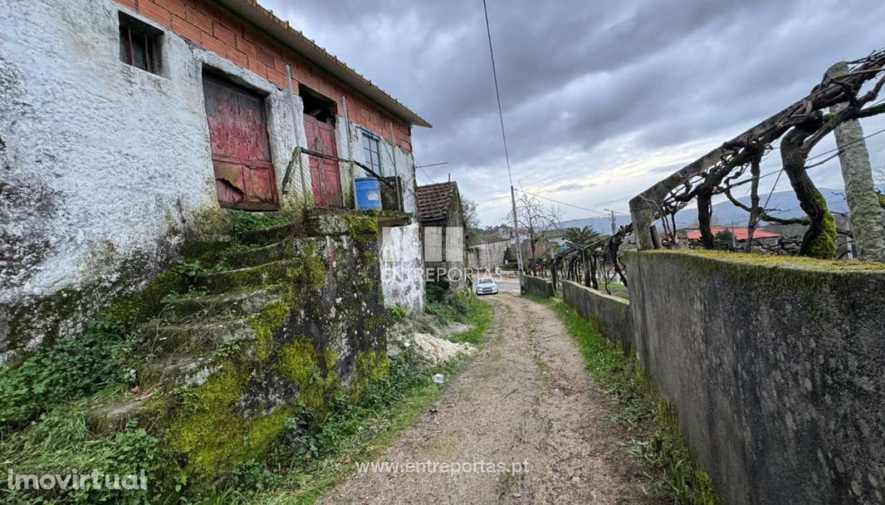 Venda Moradias para reconstrução, Avessadas e Rosém, Marco de Canav - Grande imagem: 2/27