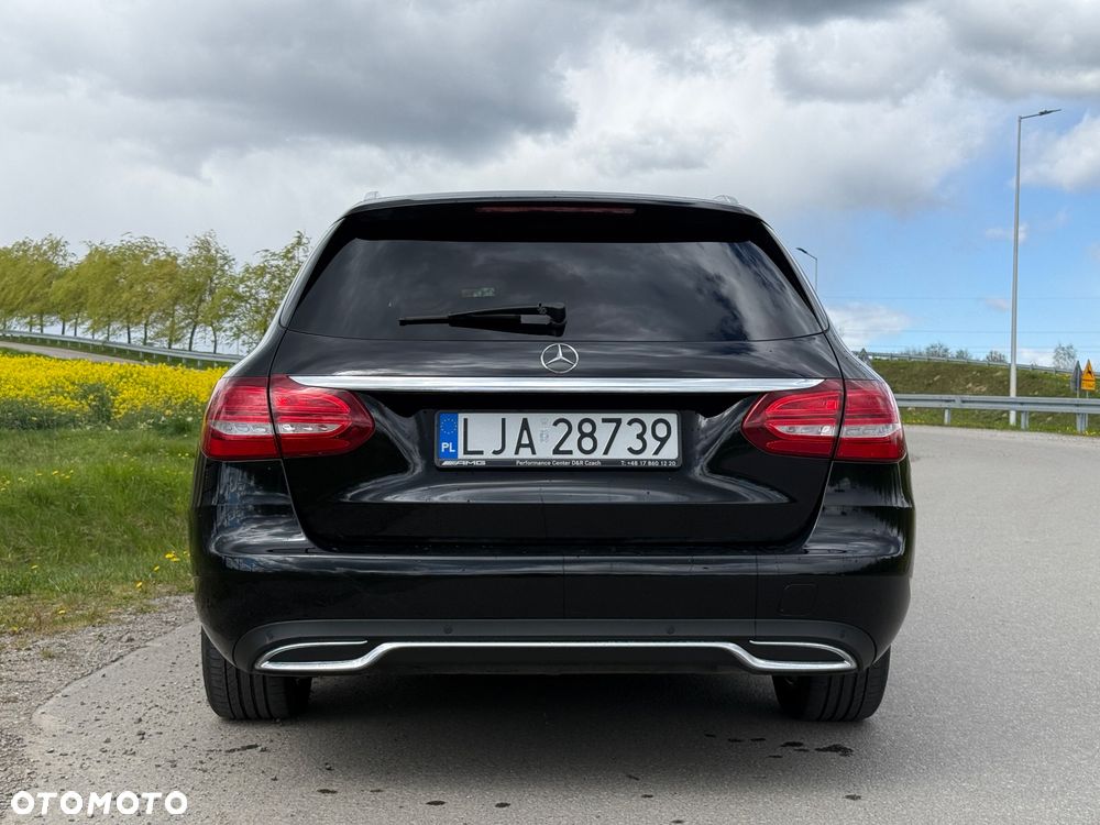 Mercedes-Benz Klasa C 220 CDI DPF Automatik BlueEFFICIENCY Avantgarde - 4