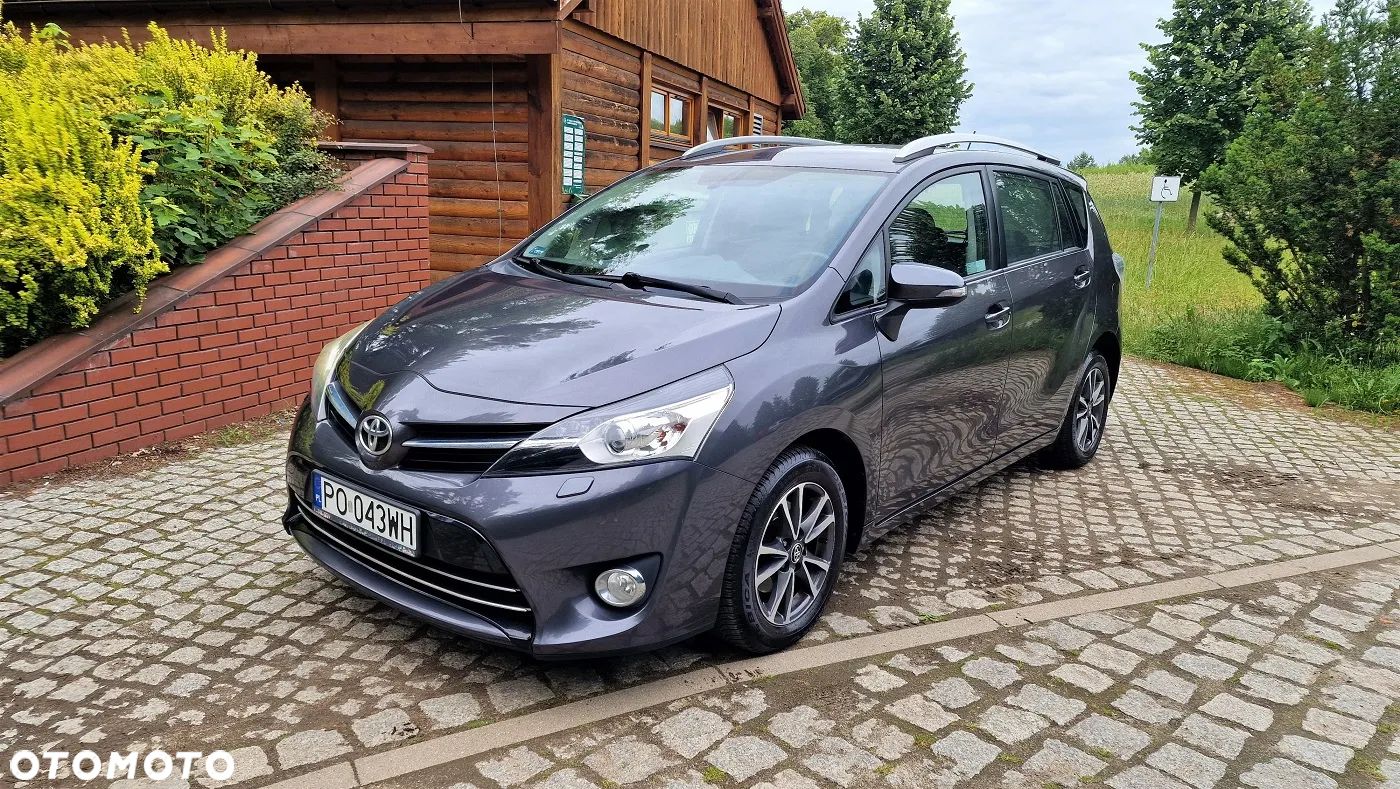 Toyota Verso 1.8 Prestige 7os - 1