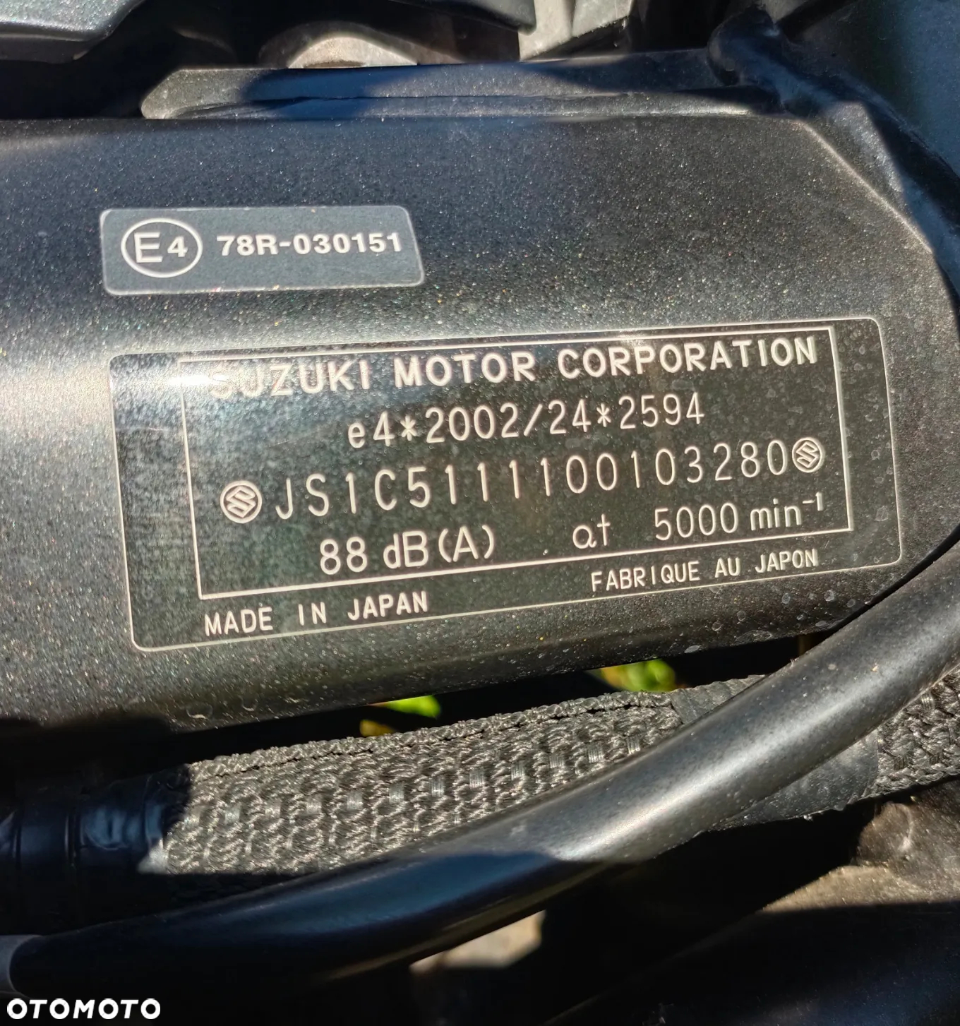 Suzuki GSR - 16