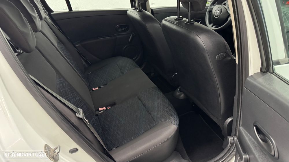 Renault Clio 1.2 16V Dynamique - 9