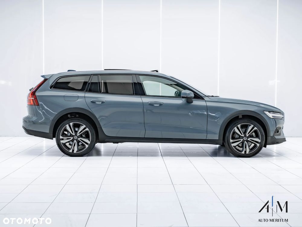 Volvo V60 Cross Country B4 D AWD Geartronic - 8