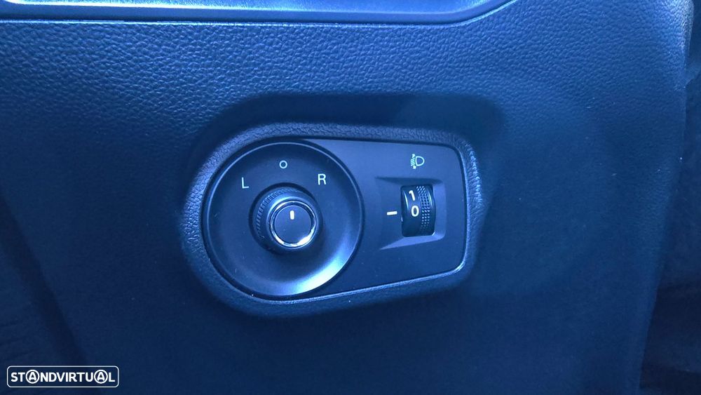 MG MG4 64 kWh Comfort - 11