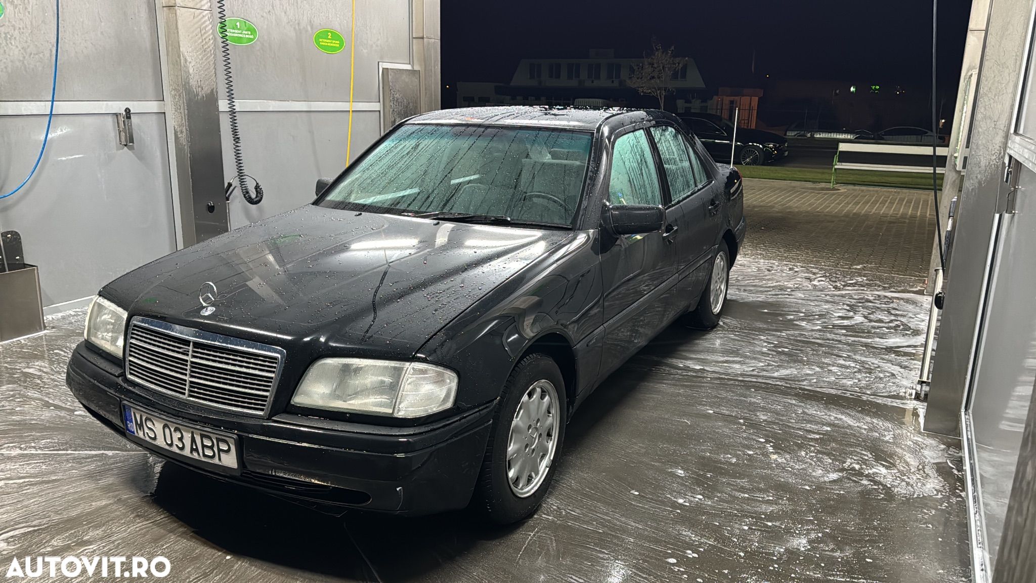Mercedes-Benz C - 1