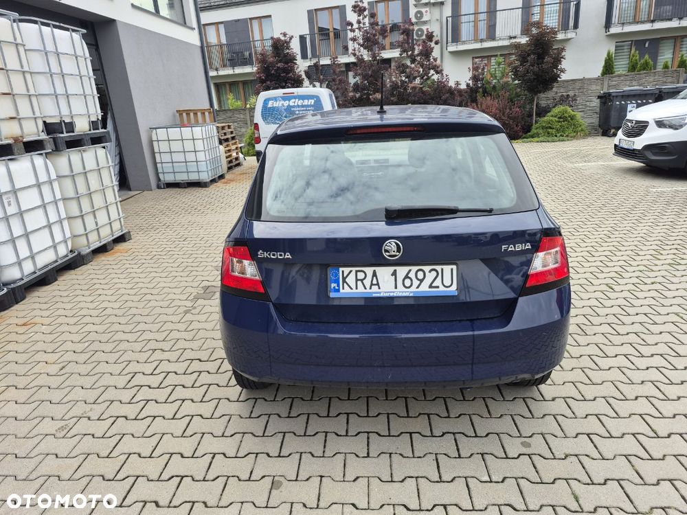 Skoda Fabia 1.0 Active - 4