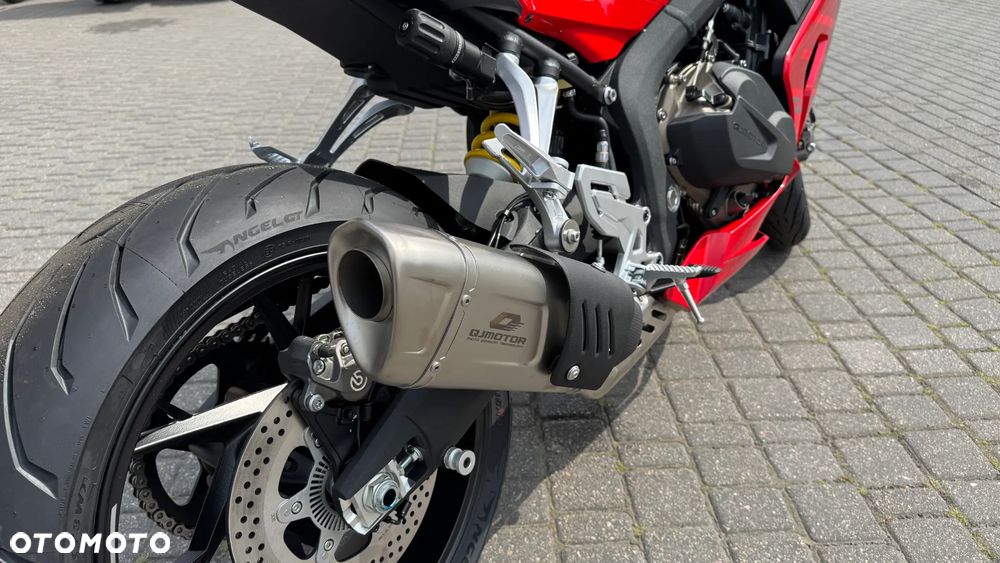 QJMOTOR SRK 800RR - 9