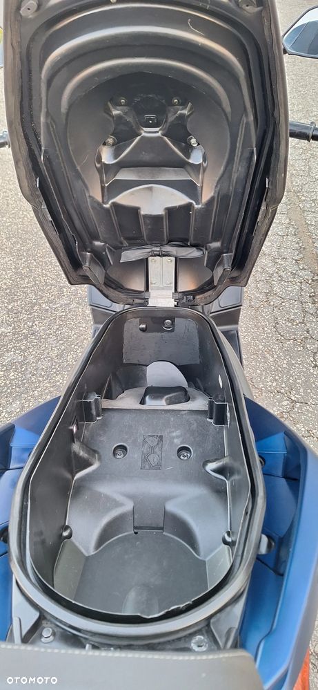 Yamaha X-max - 30