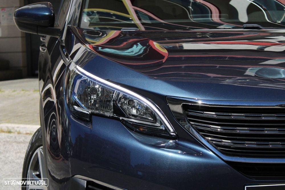 Peugeot 5008 BlueHDI 130 EAT8 Allure - 3