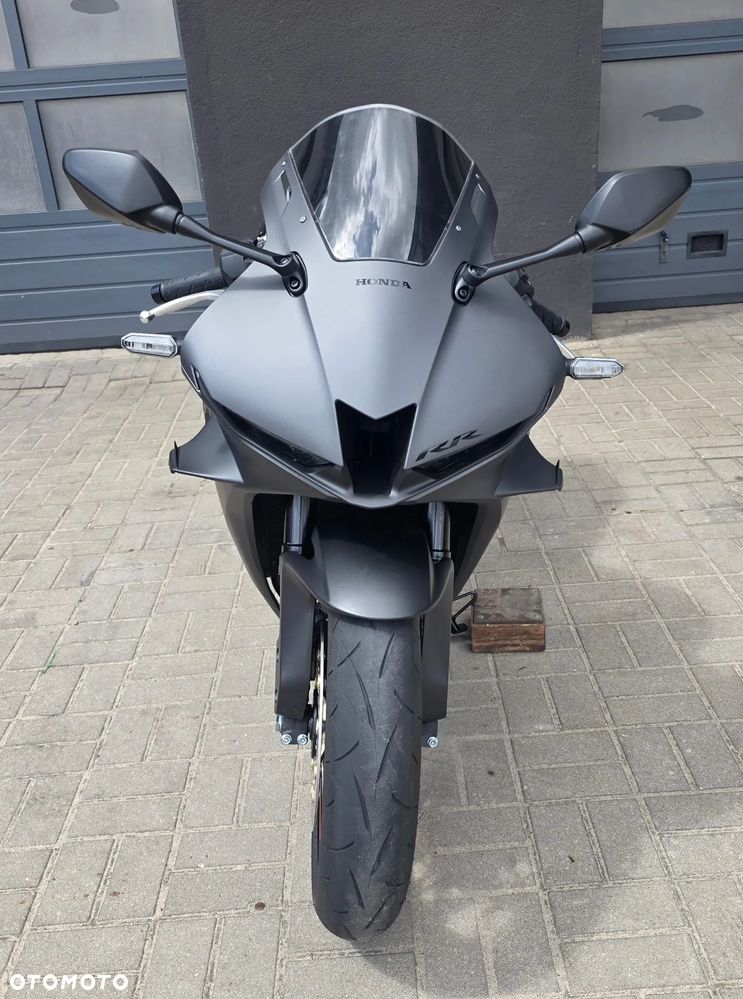 Honda CBR - 8