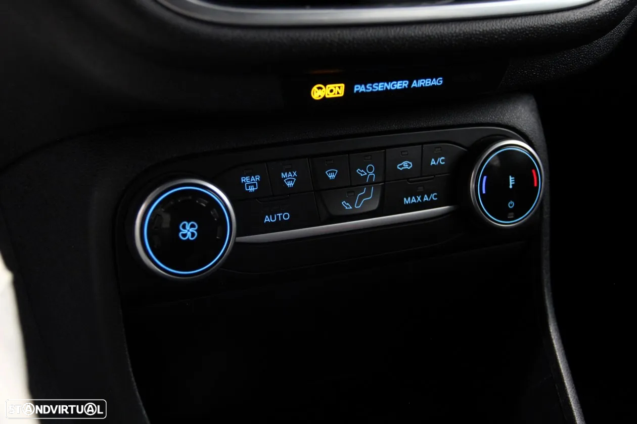 Ford Fiesta 1.0 EcoBoost ST-Line - 25