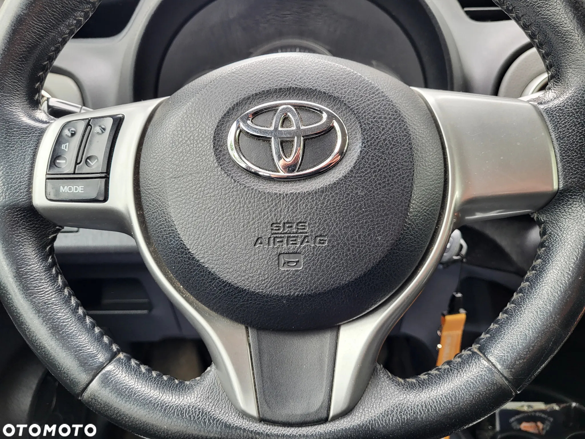 Toyota Yaris 1.0 Life - 13