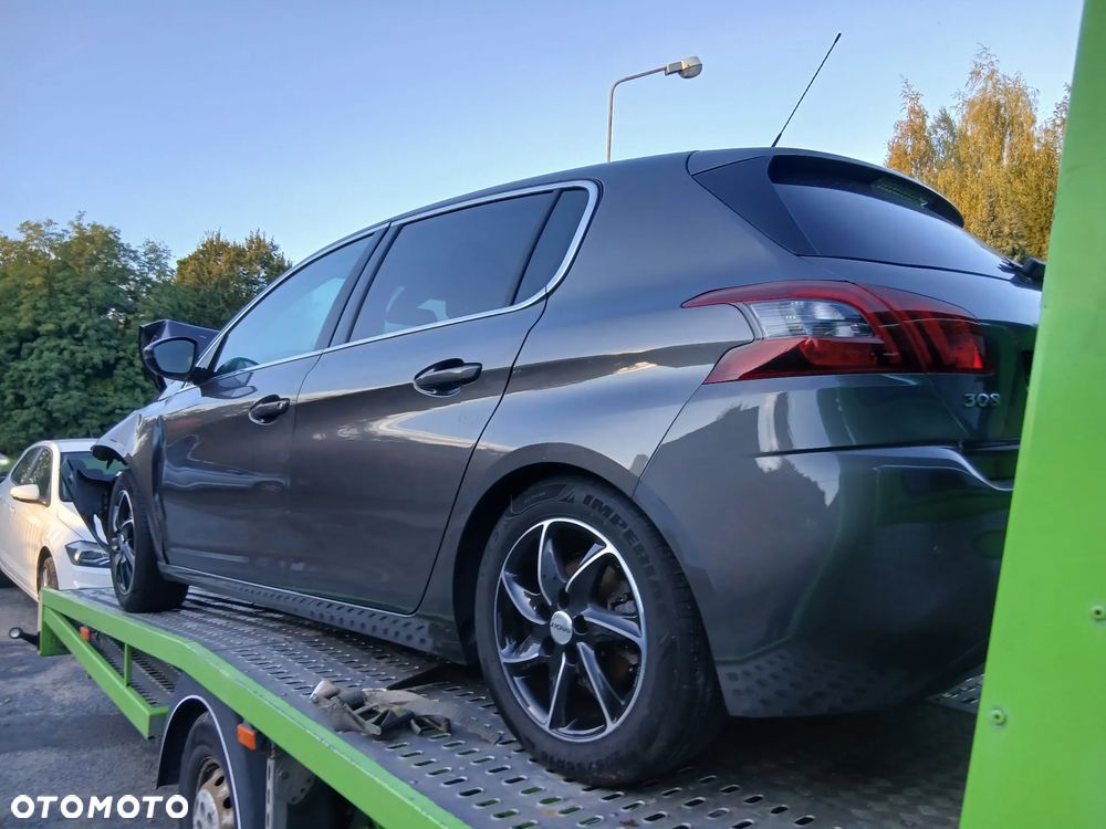 Peugeot 308 - 4