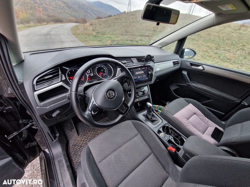 Volkswagen Touran 2.0 TDI SCR DSG Comfortline - 11