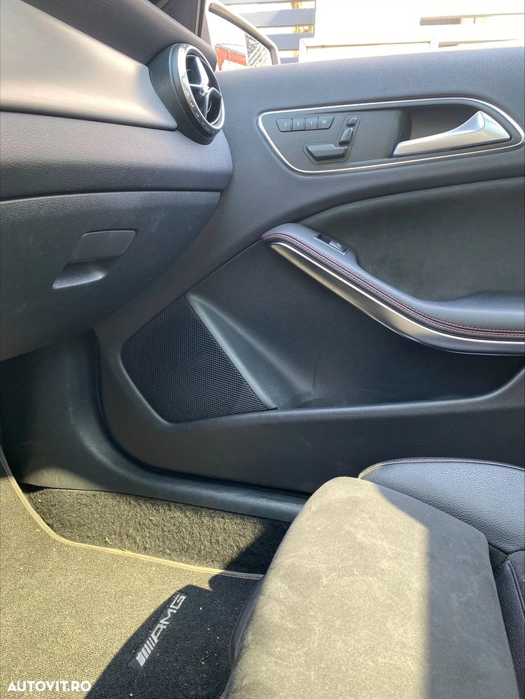 Mercedes-Benz GLA 220 d 4MATIC 7G-DCT AMG Line - 12