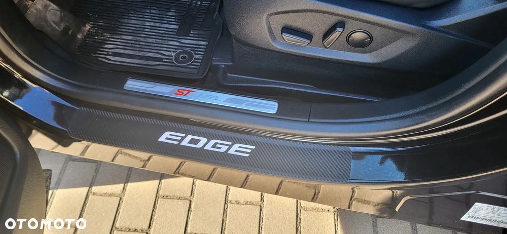 Ford Edge - 28