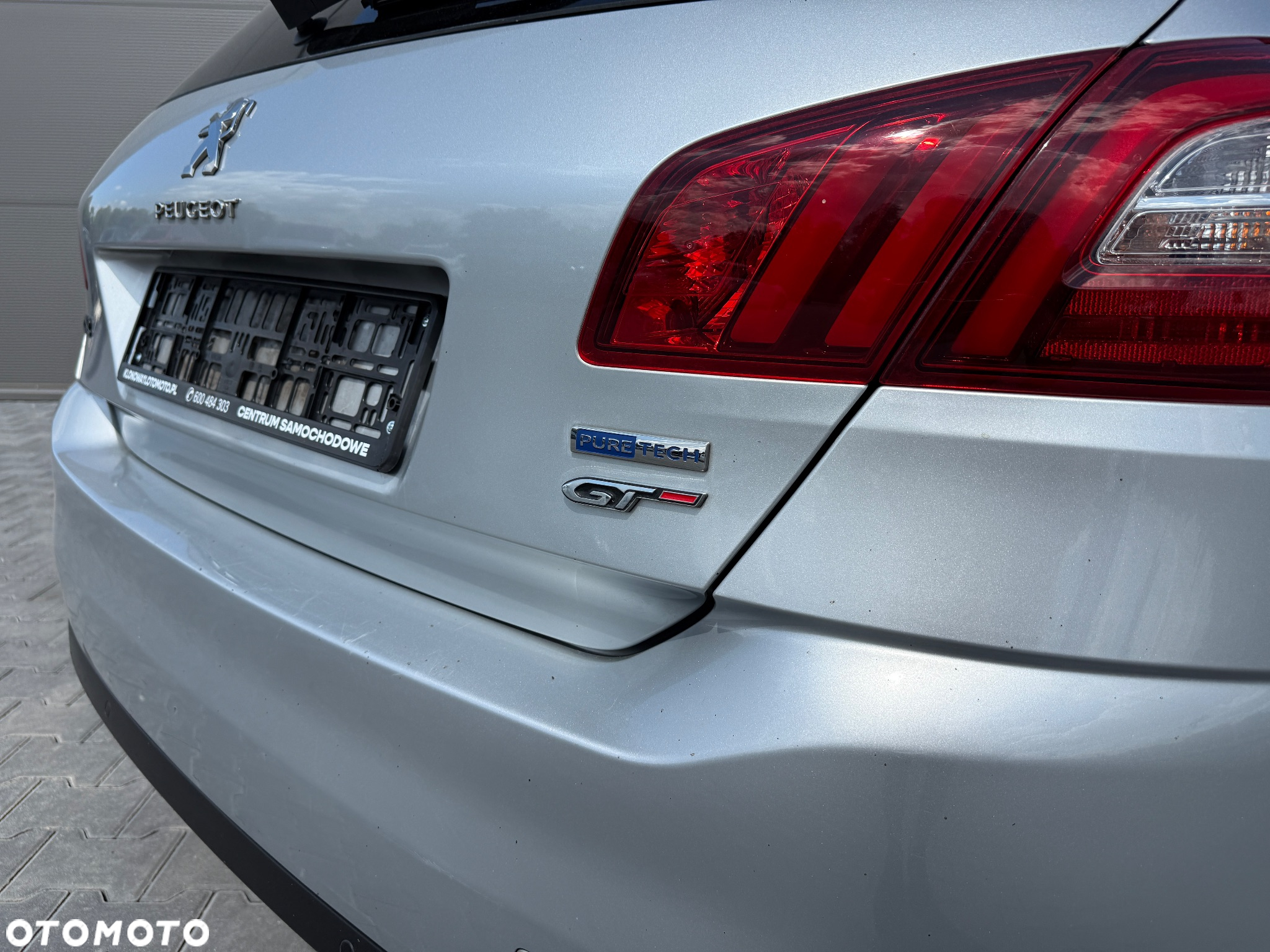 Peugeot 308 SW 1.2 PureTech GPF Allure S&S - 11