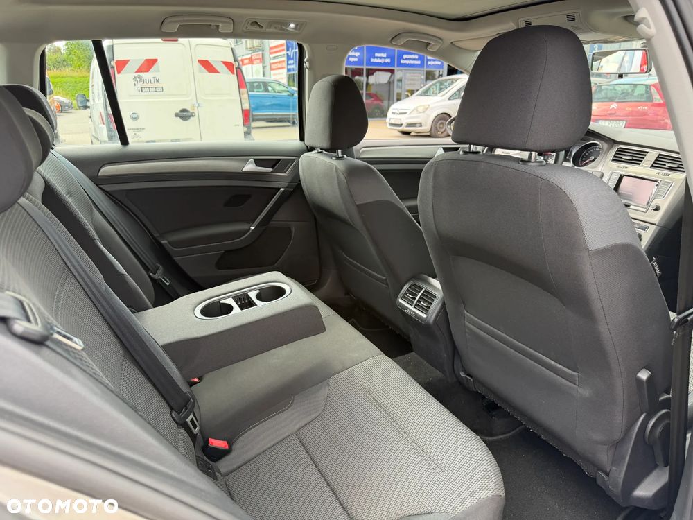 Volkswagen Golf 1.6 TDI Comfortline - 6