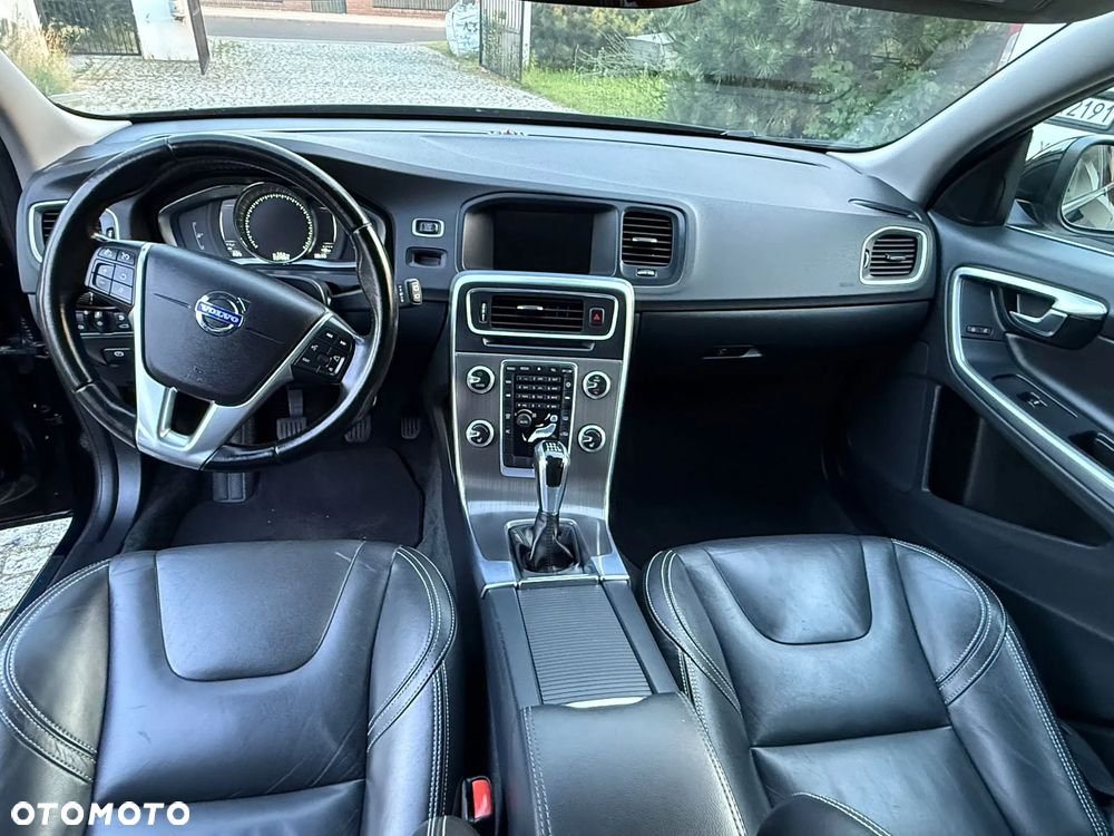Volvo V60 D4 Drive-E R-Design Summum - 10