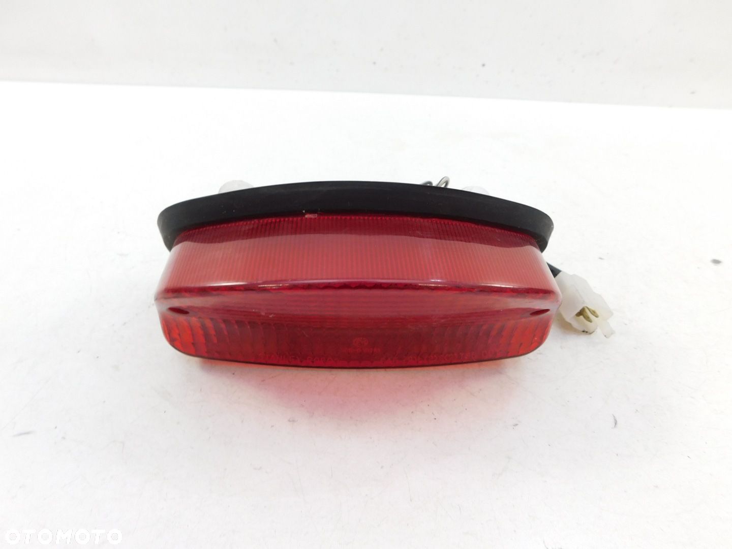 YAMAHA FZ 750 LAMPA TYLNA TYŁ - 1