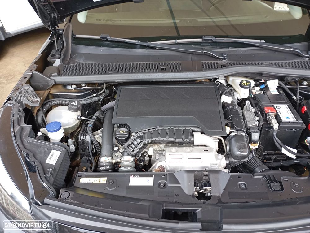 Peugeot 2008 PureTech 130 EAT8 Active Pack - 13