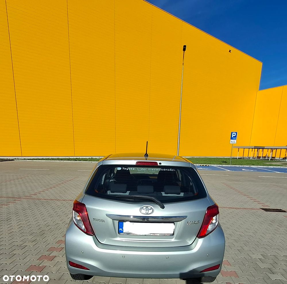 Toyota Yaris 1.33 Prestige - 35