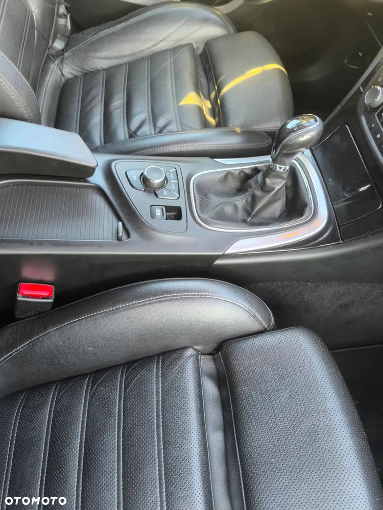 Opel Insignia 2.0 CDTI - 15