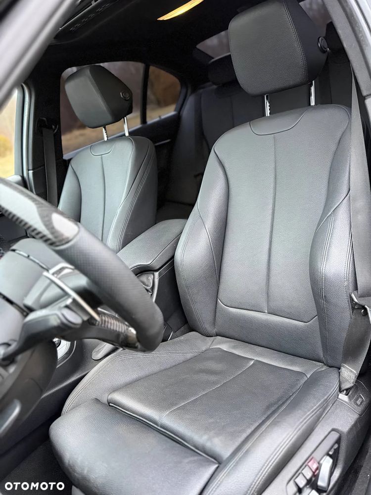 BMW Seria 3 330i xDrive Advantage - 12