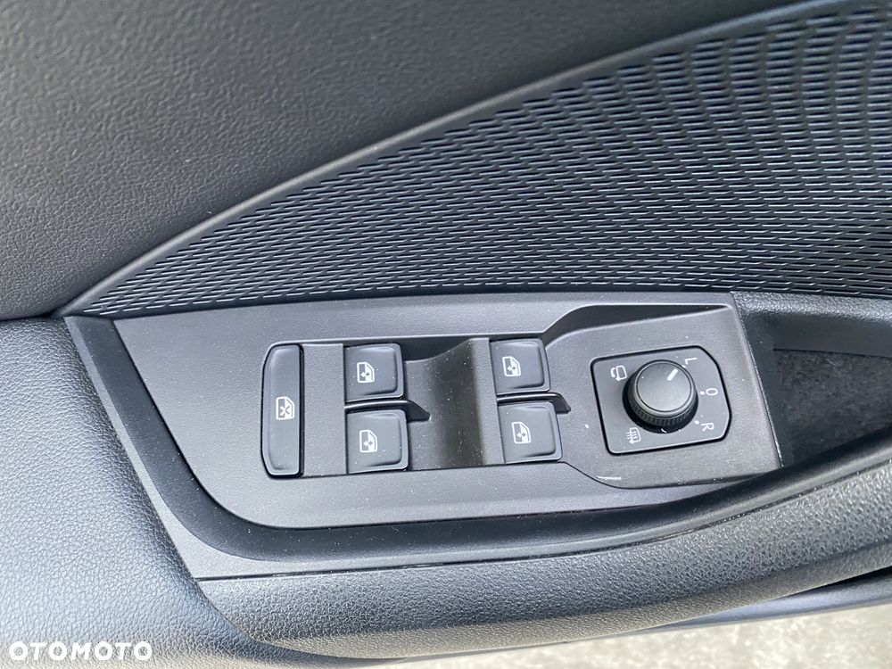 Skoda Octavia 2.0 TDI 4x4 Scout DSG - 9