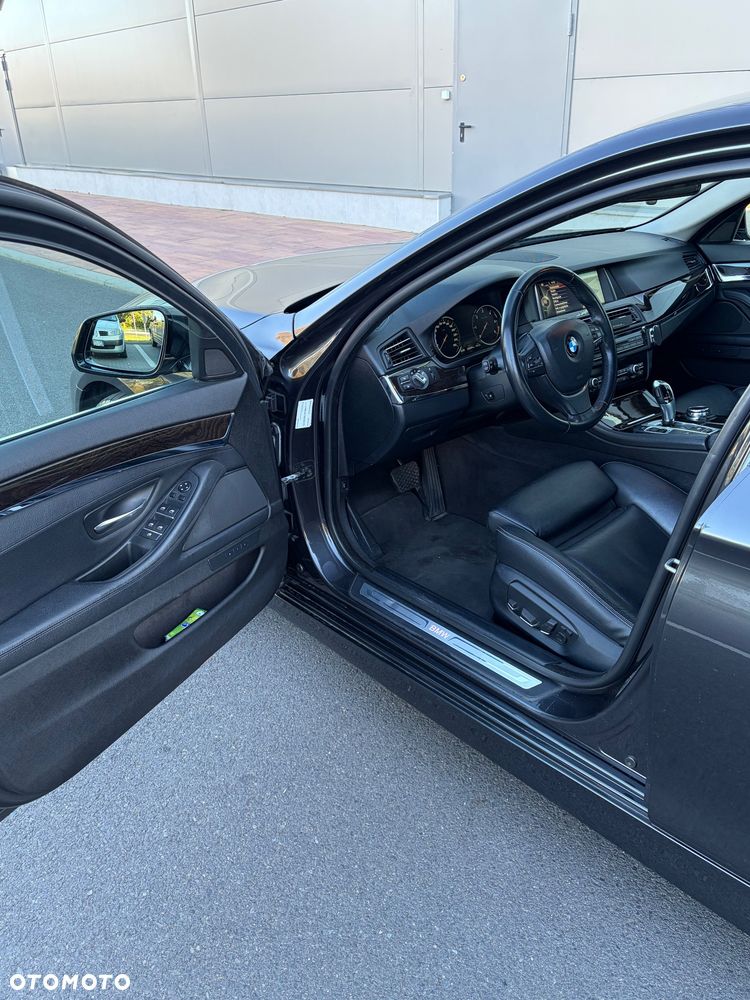 BMW Seria 5 520d xDrive Luxury Line - 15